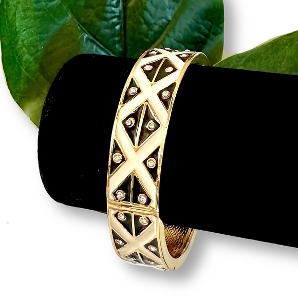 LANE BRYANT Classic Black & White Gold-tone Hinge Bangle Bracelet w rhinestones​ - Picture 3 of 7